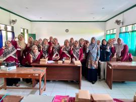 Kader Posyandu Kalurahan Ngawu Ikuti Workshop Pemanfaatan Buku KIA